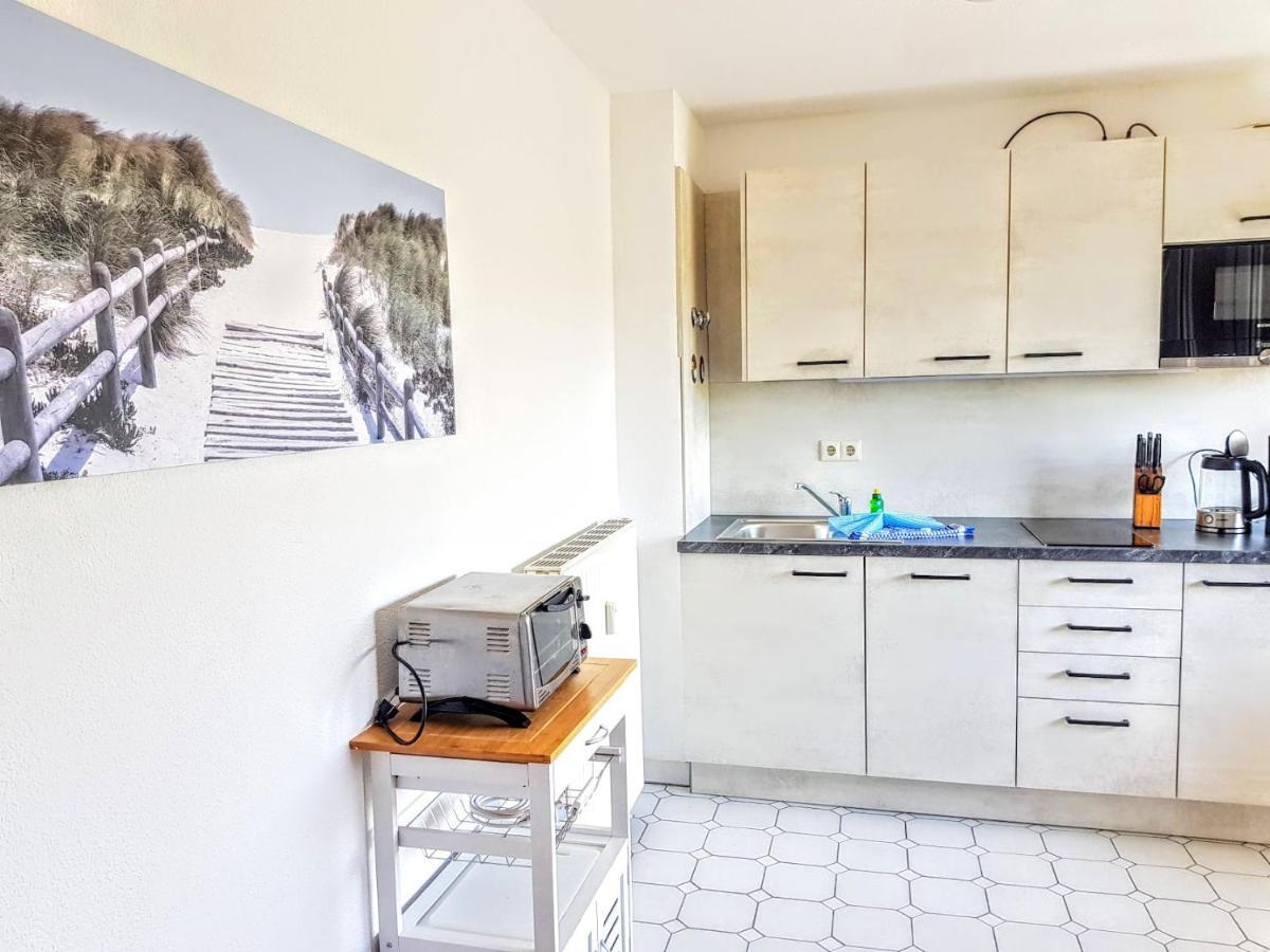 Fewo 18 Im Strandhaus Lobbe Mit Balkon Esterno foto